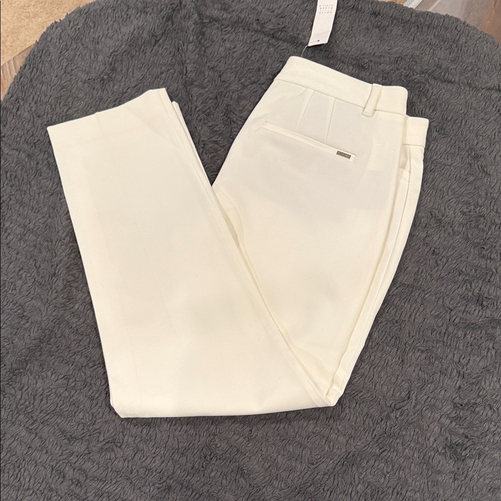 White House, Black market women’s Cream Pants